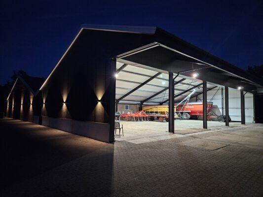 Nieuwe kapschuur wagen berging